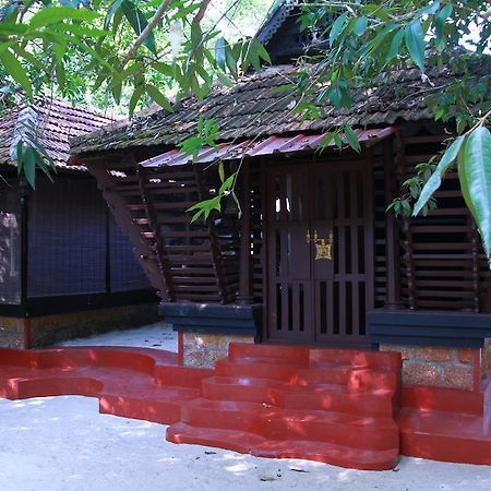 Arakkal Heritage Mararikulam Eksteriør bilde