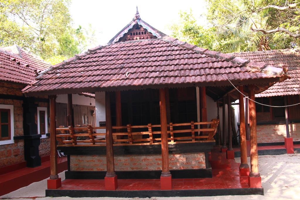 Arakkal Heritage Mararikulam Eksteriør bilde