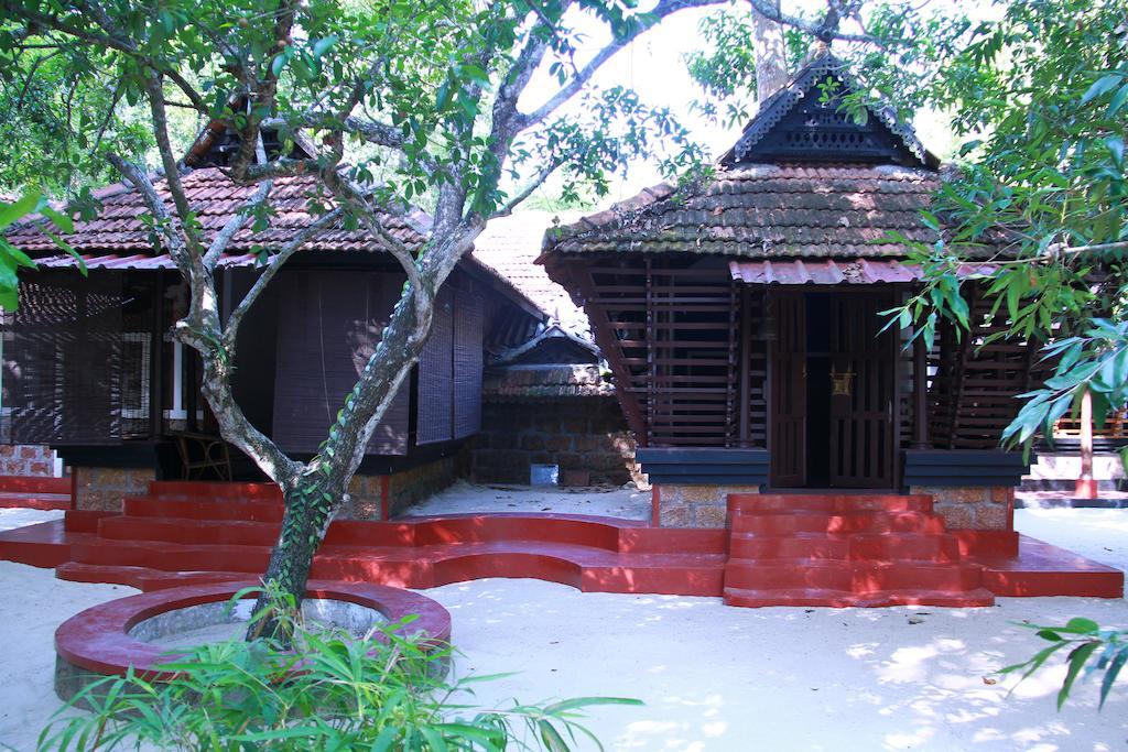 Arakkal Heritage Mararikulam Eksteriør bilde