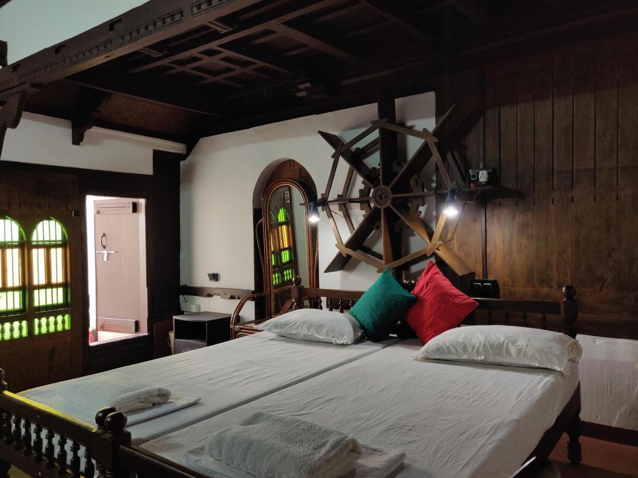 Arakkal Heritage Mararikulam Eksteriør bilde