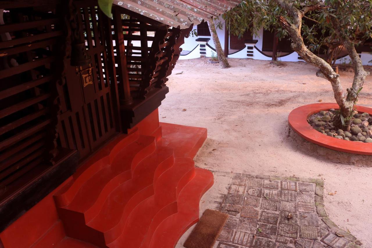 Arakkal Heritage Mararikulam Eksteriør bilde